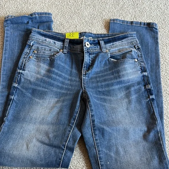 Brand new INC straight leg jeans 4P - Picture 3 of 3